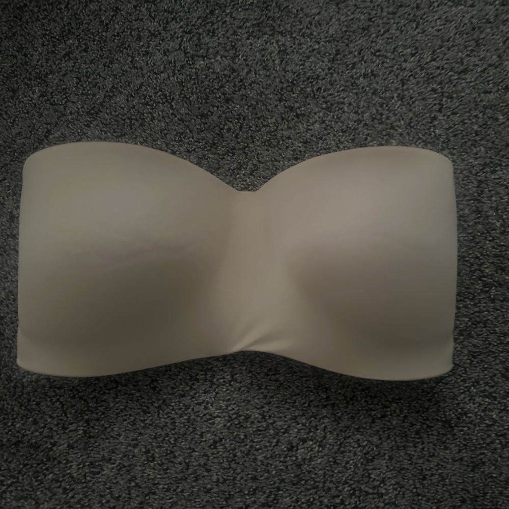 SKIMS strapless bra